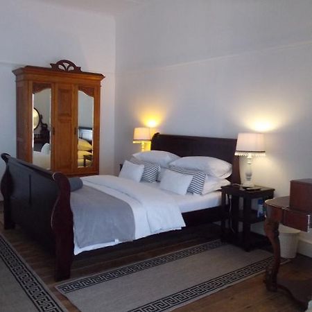 Breeze Inn Guesthouse Kiddʼs Beach Eksteriør bilde